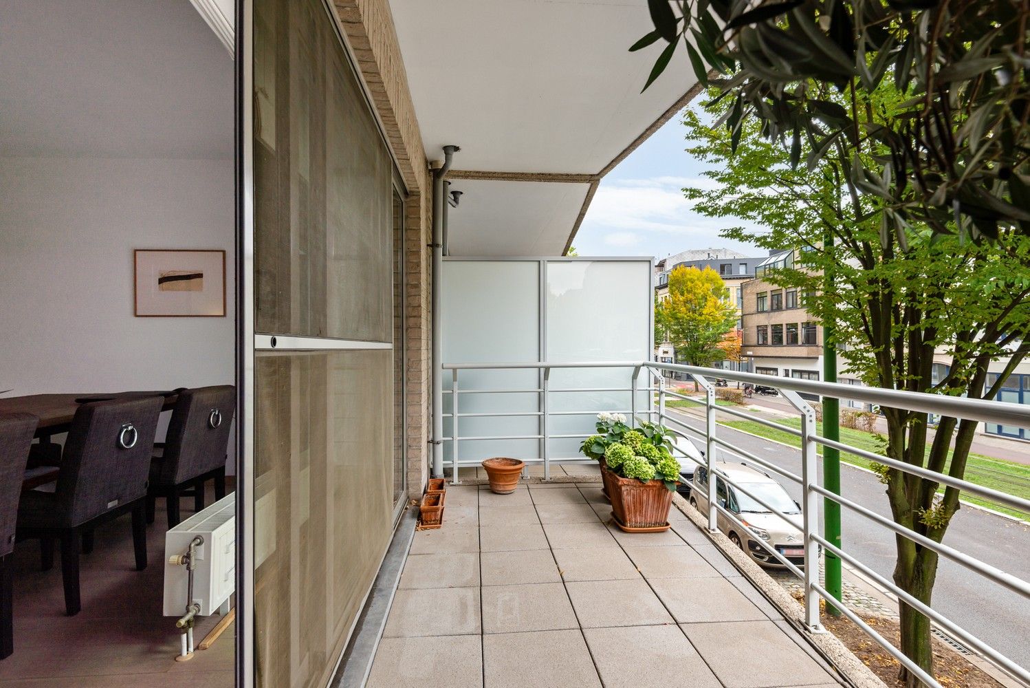 Instapklaar 3SLPK appartement met 2 terrassen en garagebox in Berchem! foto 12