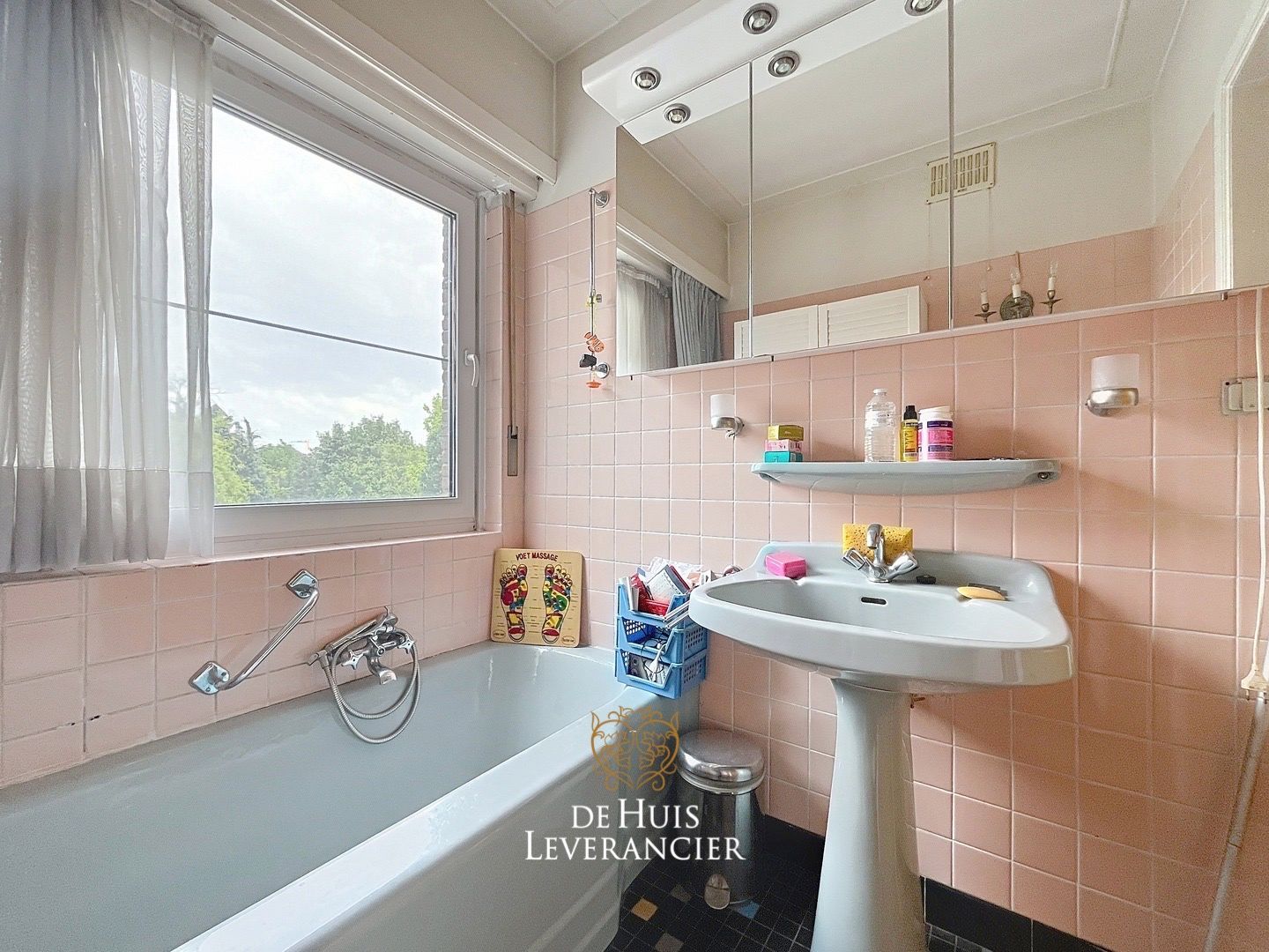 Wonen in het hart van Wilrijk met ruimte voor meer dan alleen een warme thuis foto 16