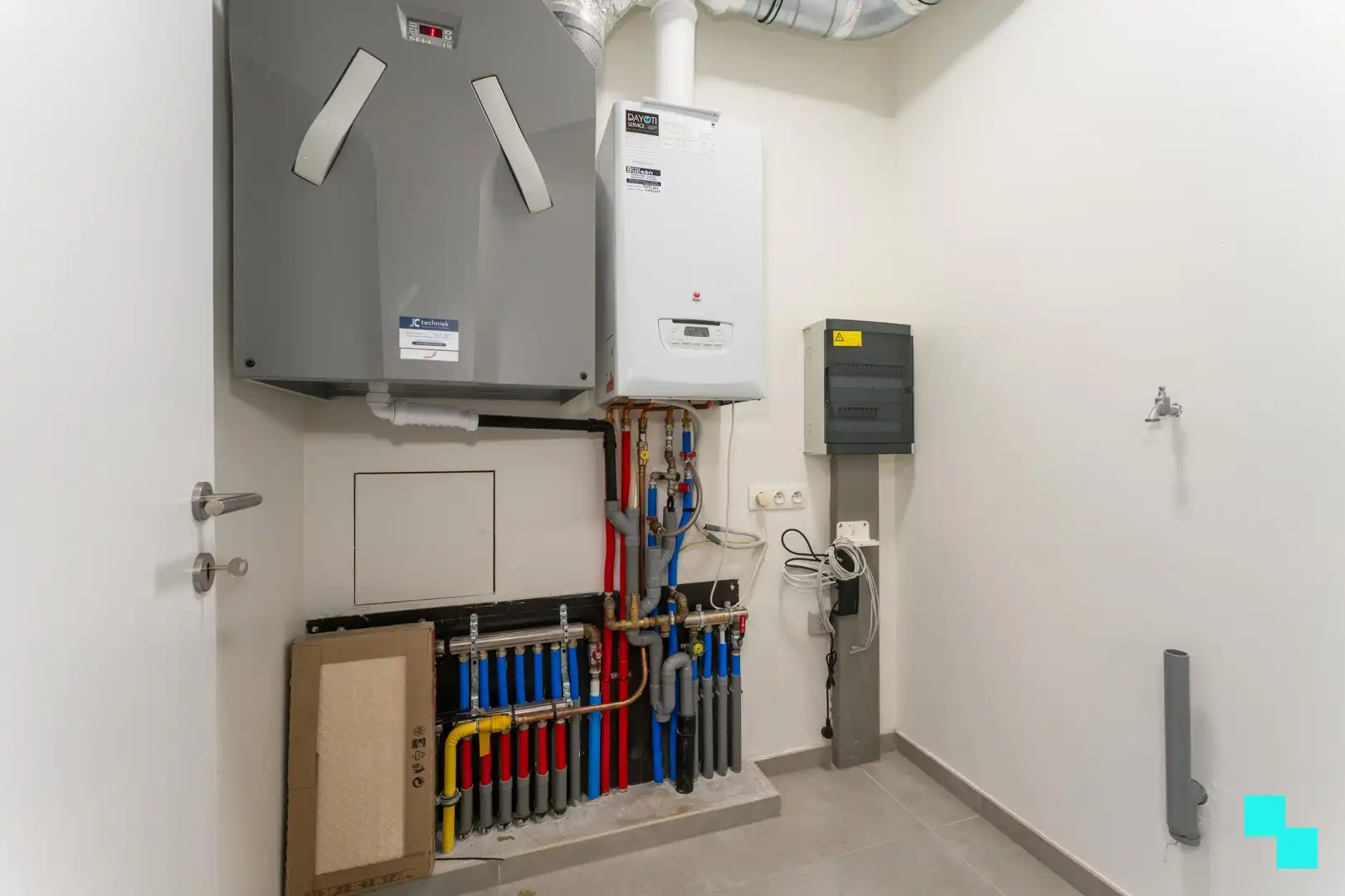 Recent gelijkvloers appartement (112m²) met garagebox - Roeselare foto 18