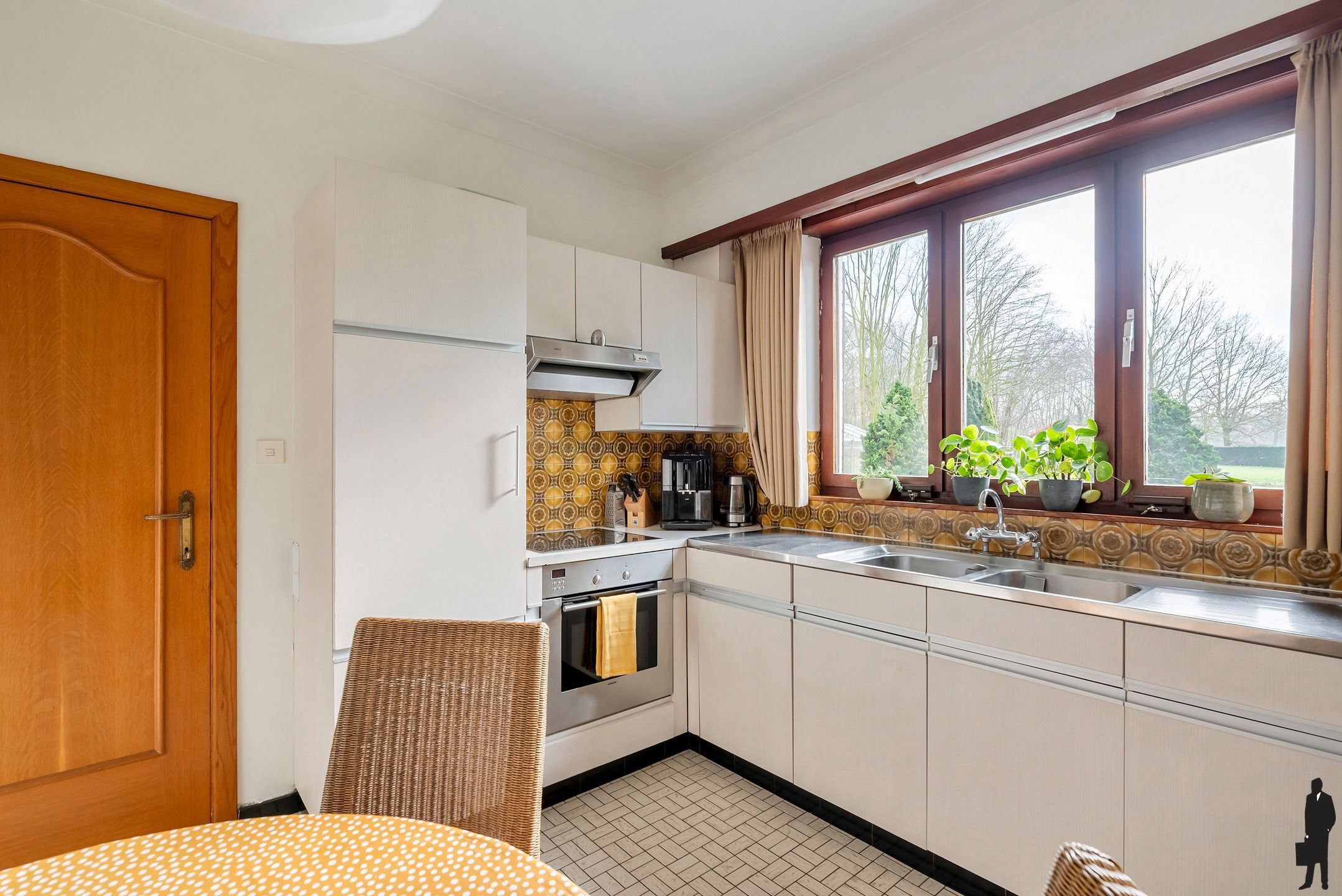 Woning met 3 slaapkamers op perceel van ca. 3.352 m² foto 13