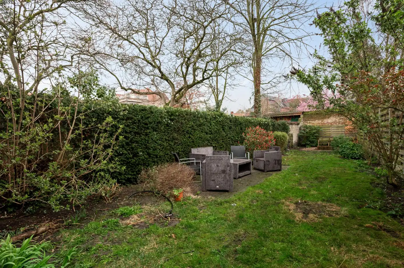 Gesloten bebouwing met 2 slpk., tuinberging en tuin foto 20