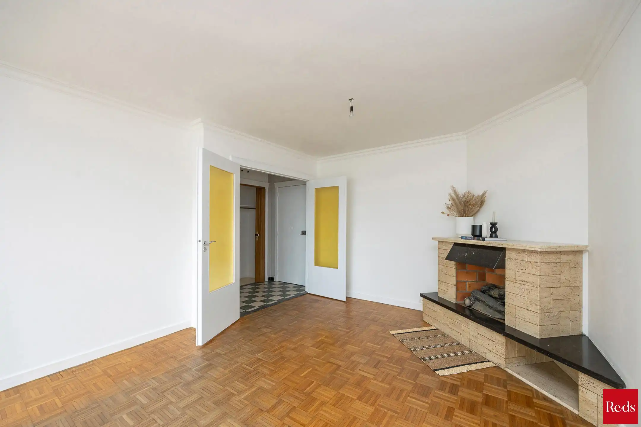 Tweeslaapkamer appartement met autostaanplaats foto 3