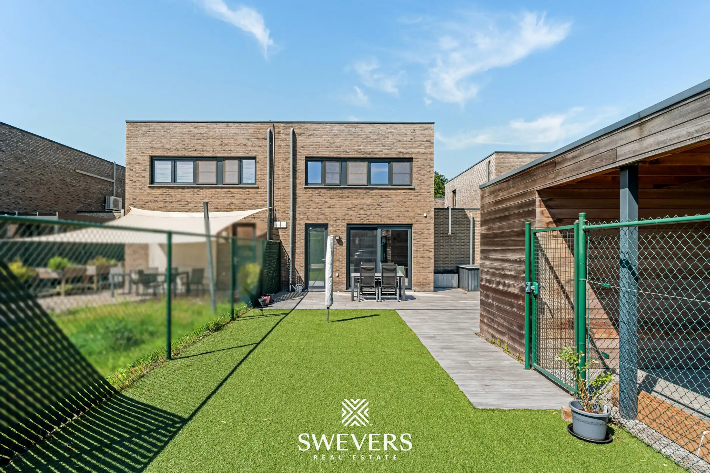 Gezinswoning met drie slaapkamers op toplocatie foto 23