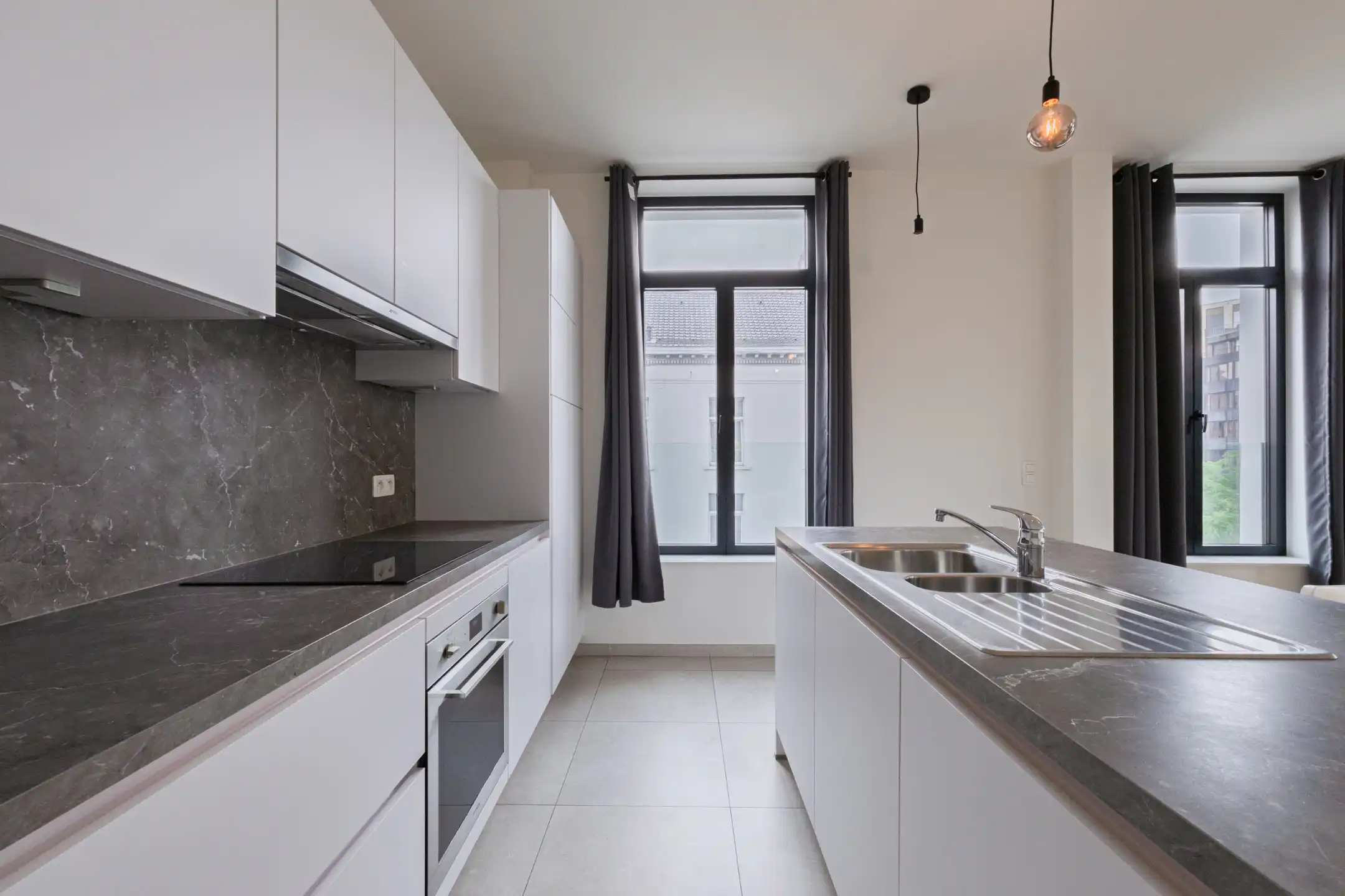 ANTWERPEN CENTRUM - Lichtrijk appartement foto 5