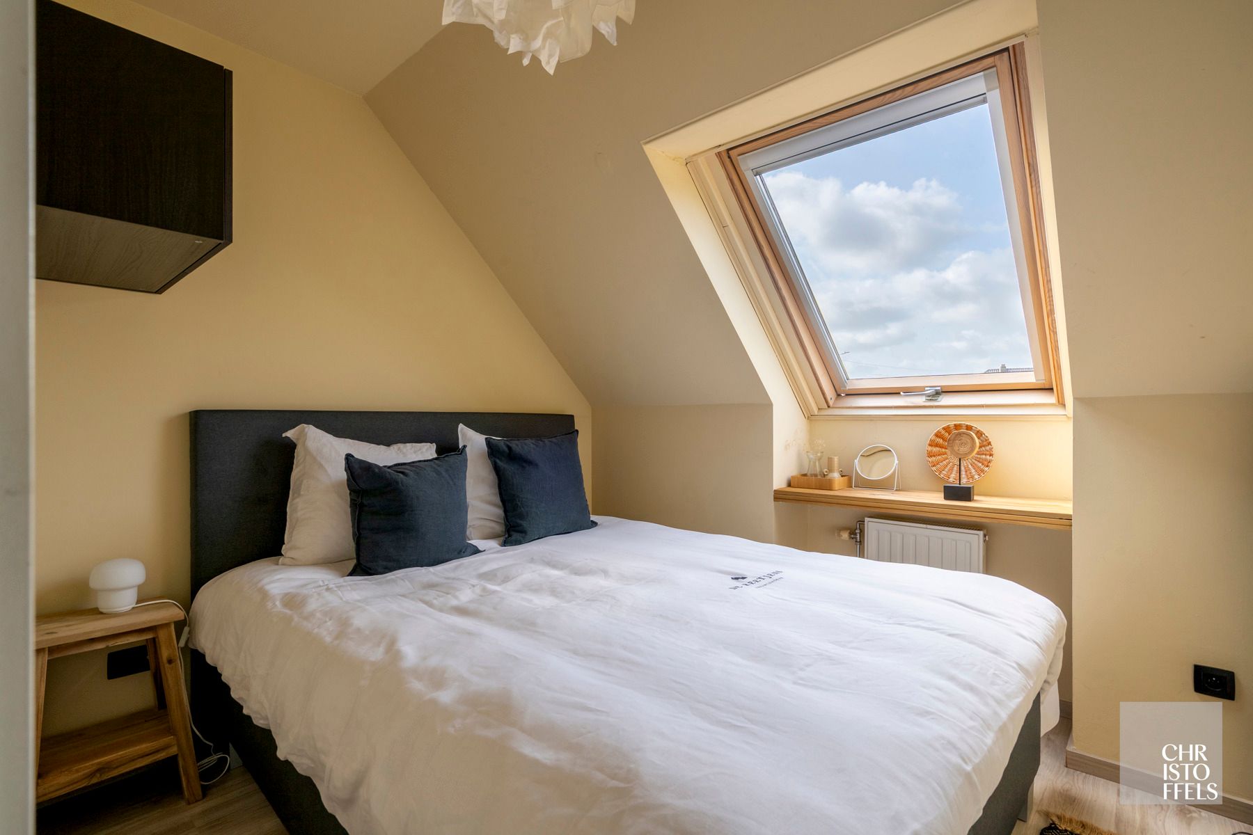 Instapklare woning in charmante Vierkantshoeve te Bilzen! foto 9