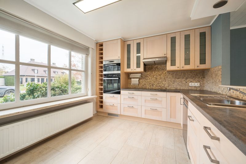 Roeselare : Charmante woning te huur in een gezellige wijk! foto 6