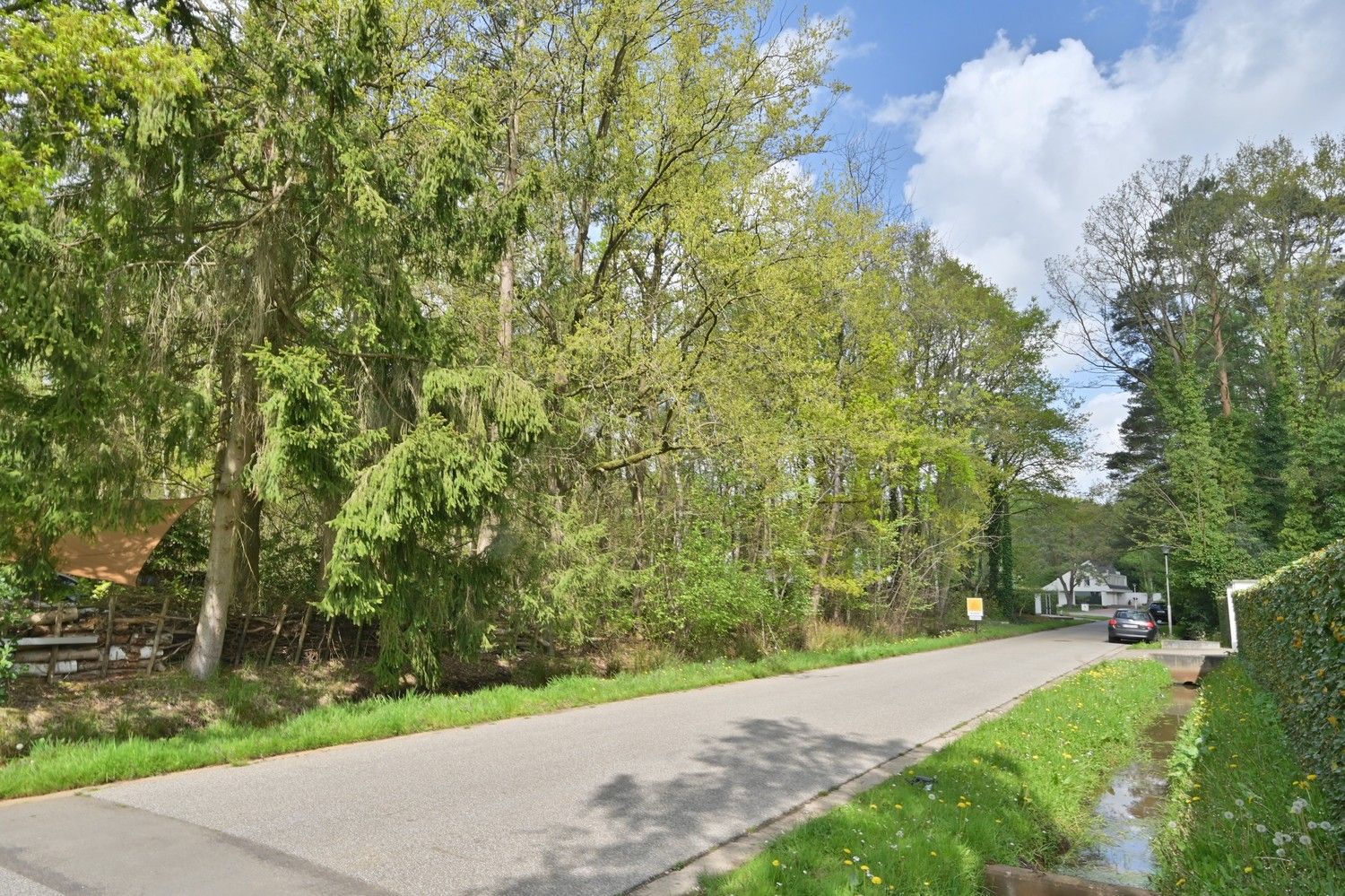 Fraaie villa-bouwkavel van 41a 45ca (4.145 m²), zeer residentieel gelegen in villawijk "Zilverkust" te Lanaken-Rekem foto 3