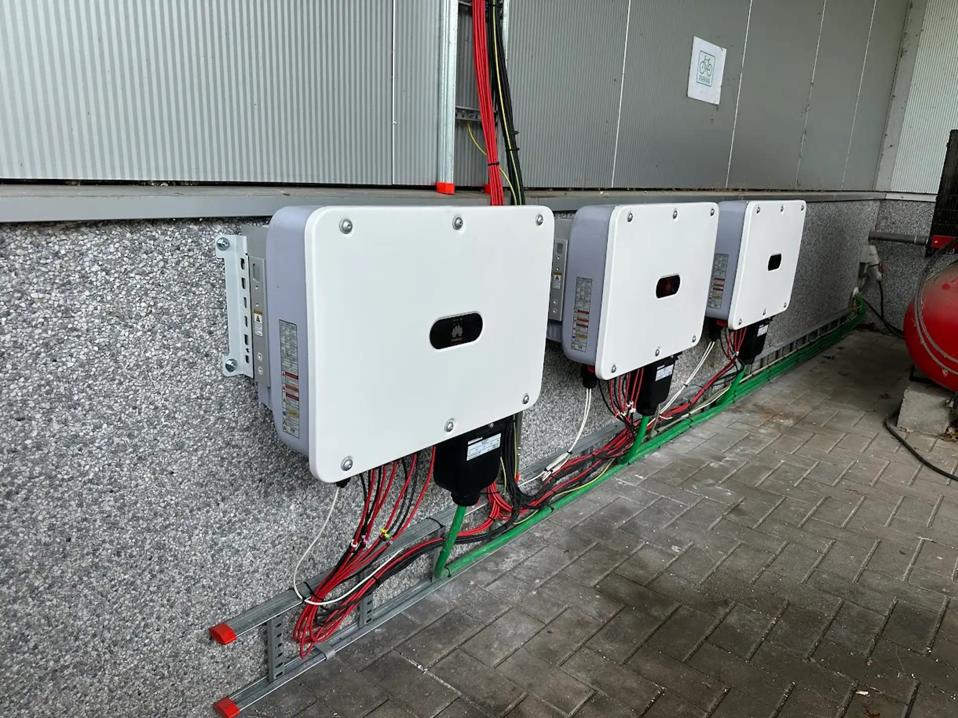 Bedrijfscomplex met atelier & kantoren – te koop / te huur foto 8