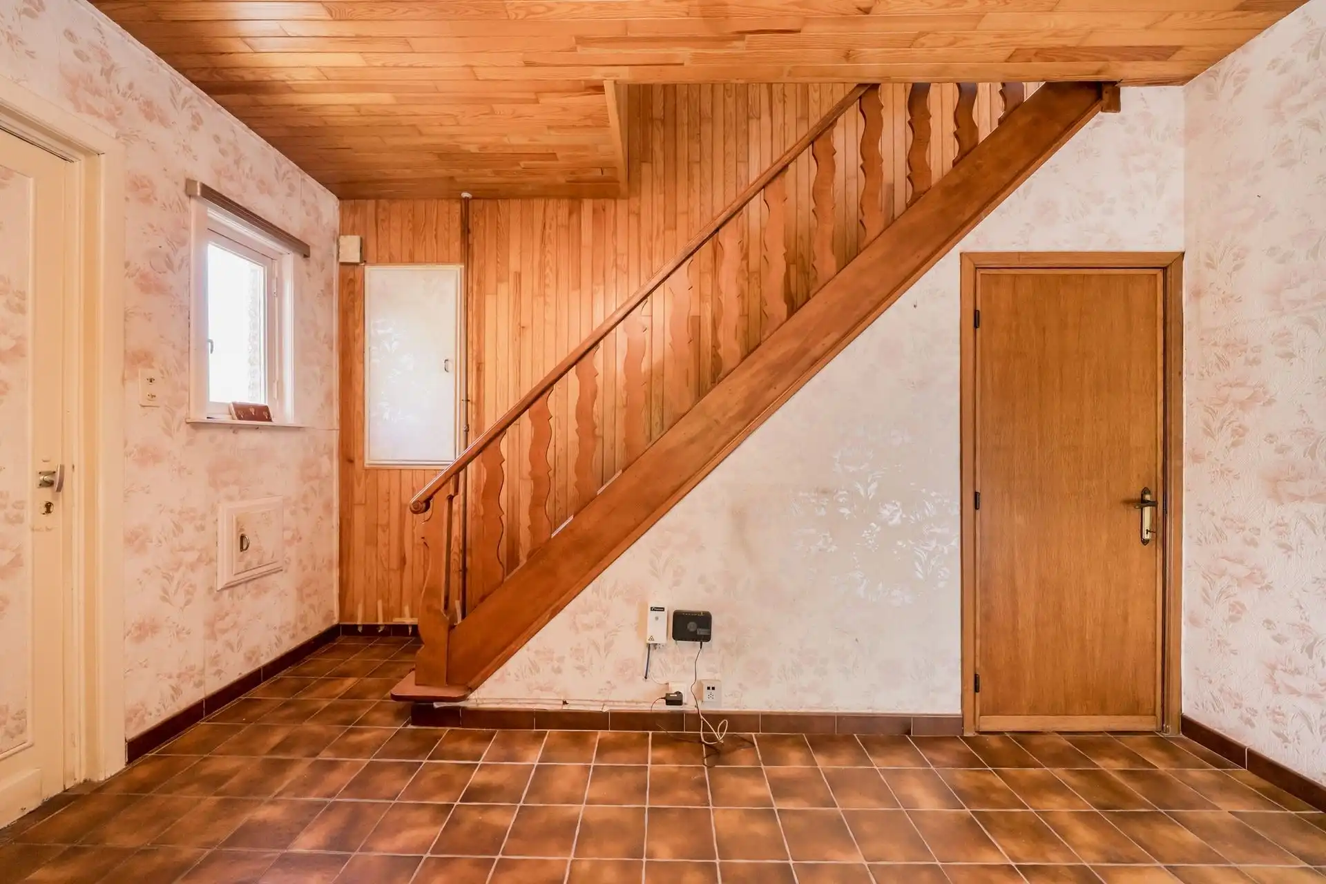 Te renoveren woning op toplocatie! foto 5