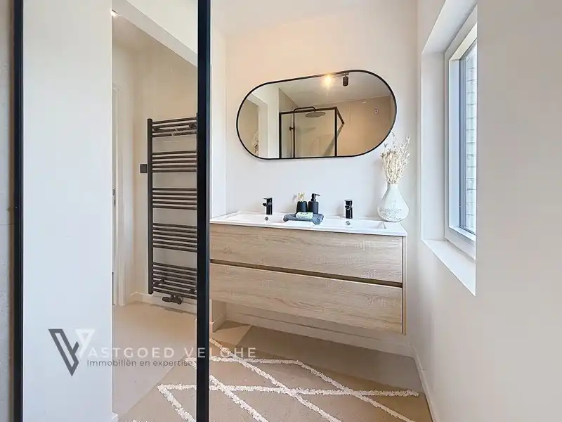 🏡Instapklare vernieuwbouwwoning met EPC A op ruim perceel van 10 are🔥 foto 18