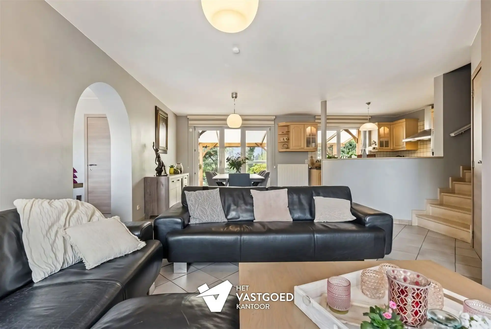 PERFECT ONDERHOUDEN INSTAPKLARE WONING MET 4 SLAAPKAMERS OP EEN PERCEEL VAN 8A 19CA TE LEOPOLDSBURG foto 6