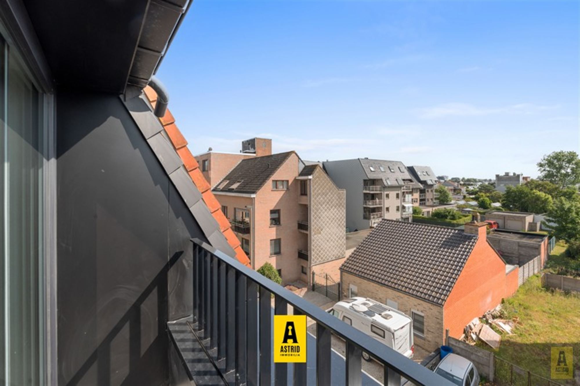 Ruim en zonnig nieuw appartement met mooie terrassen vlakbij zee! foto 17