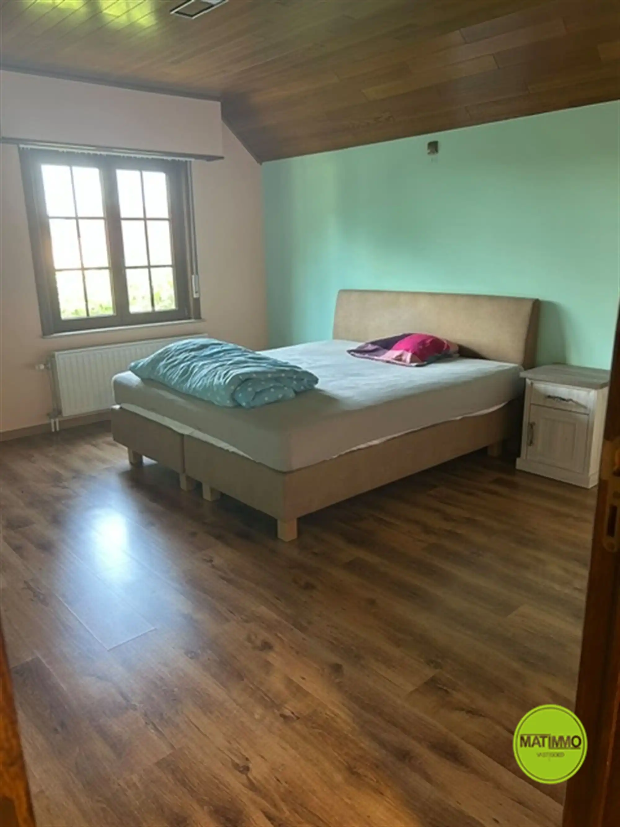 Ruime gezinswoning met 5 slaapkamers op 2.883 m2 grond  foto 9