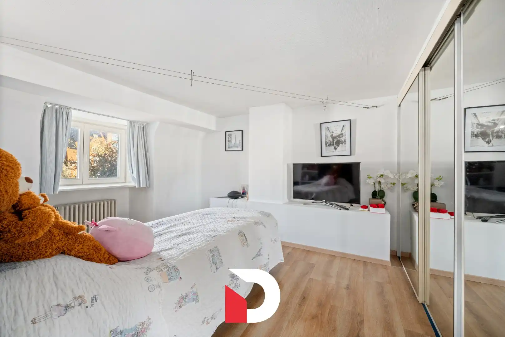 Karaktervolle ruime hoekwoning met garage in centrum Brugge foto 21