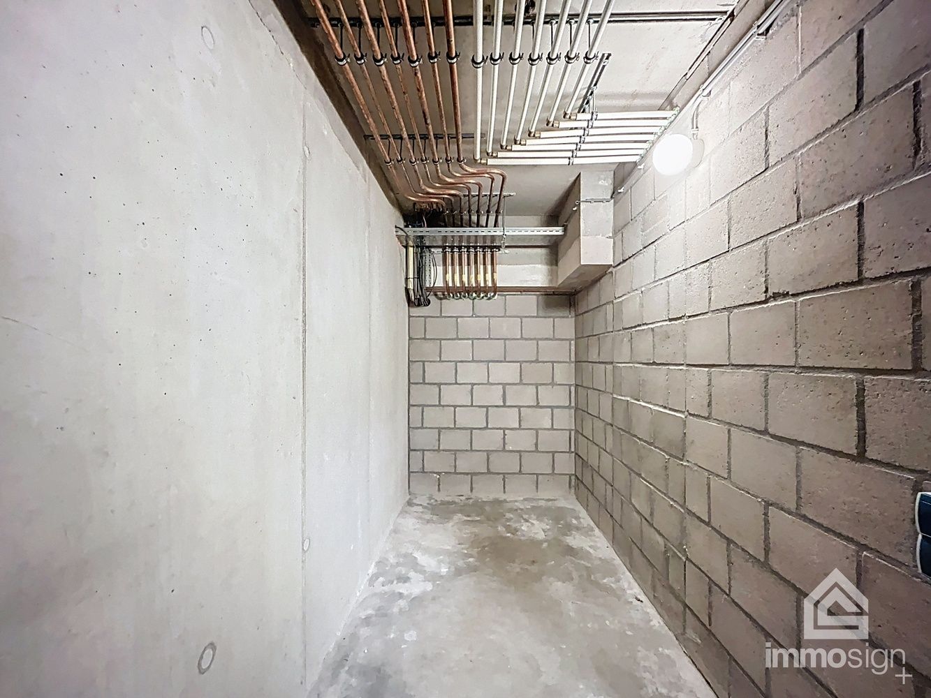 Ruim gelijkvloers appartement (118 m²) in hartje Bree met ruim terras (53 m²), grote kelderberging en extra brede staanplaats foto 29