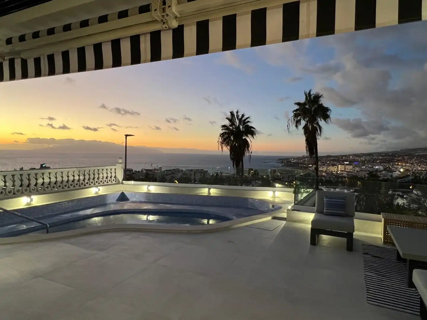 Exclusieve vrijstaande villa met zeezicht en privézwembad  foto 17