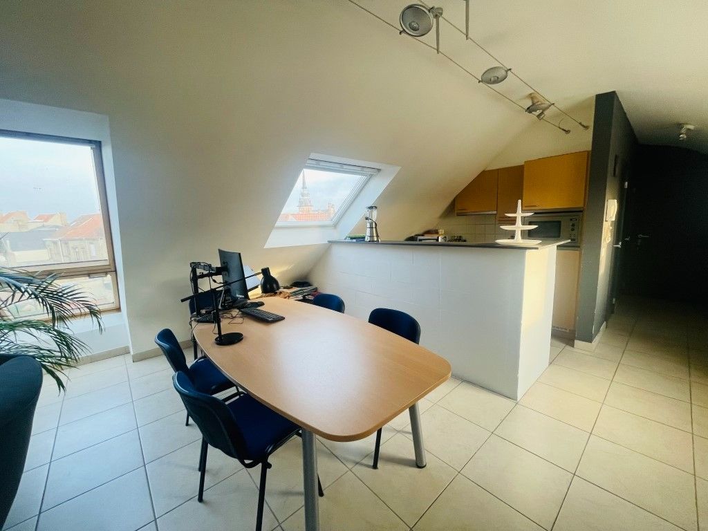 Kristus -Koning  Gezellig LICHTRIJK ENERGIEZUINIG appartement met 1 slaapkamer+ autostaanplaats in open lucht, LIFT in het gebouw. foto 11