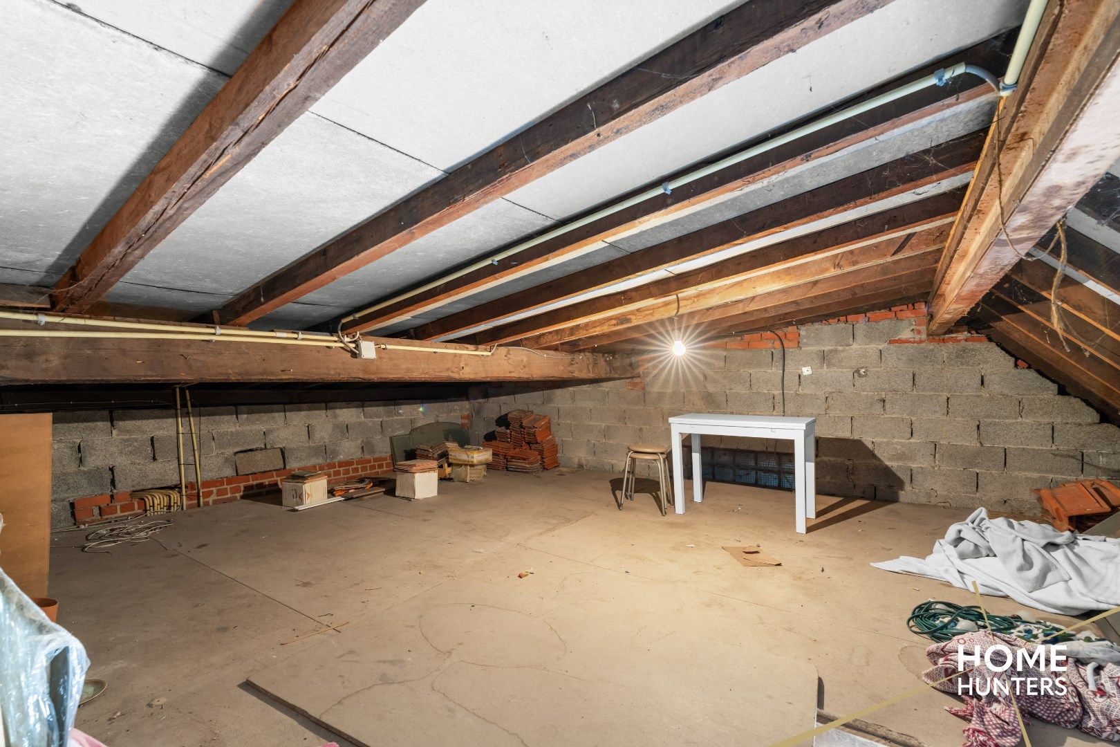 Woning met loods en grote tuin op landelijke toplocatie in Heuvelland foto 15