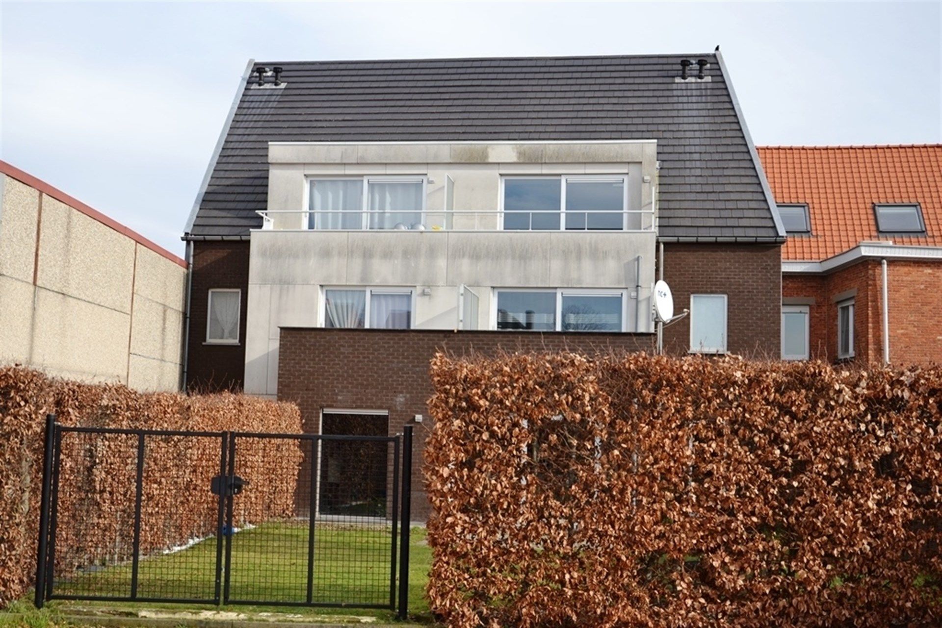 Instapklaar mooi ruim energiezuinig appartement met zuidgericht terras en garage. foto 12