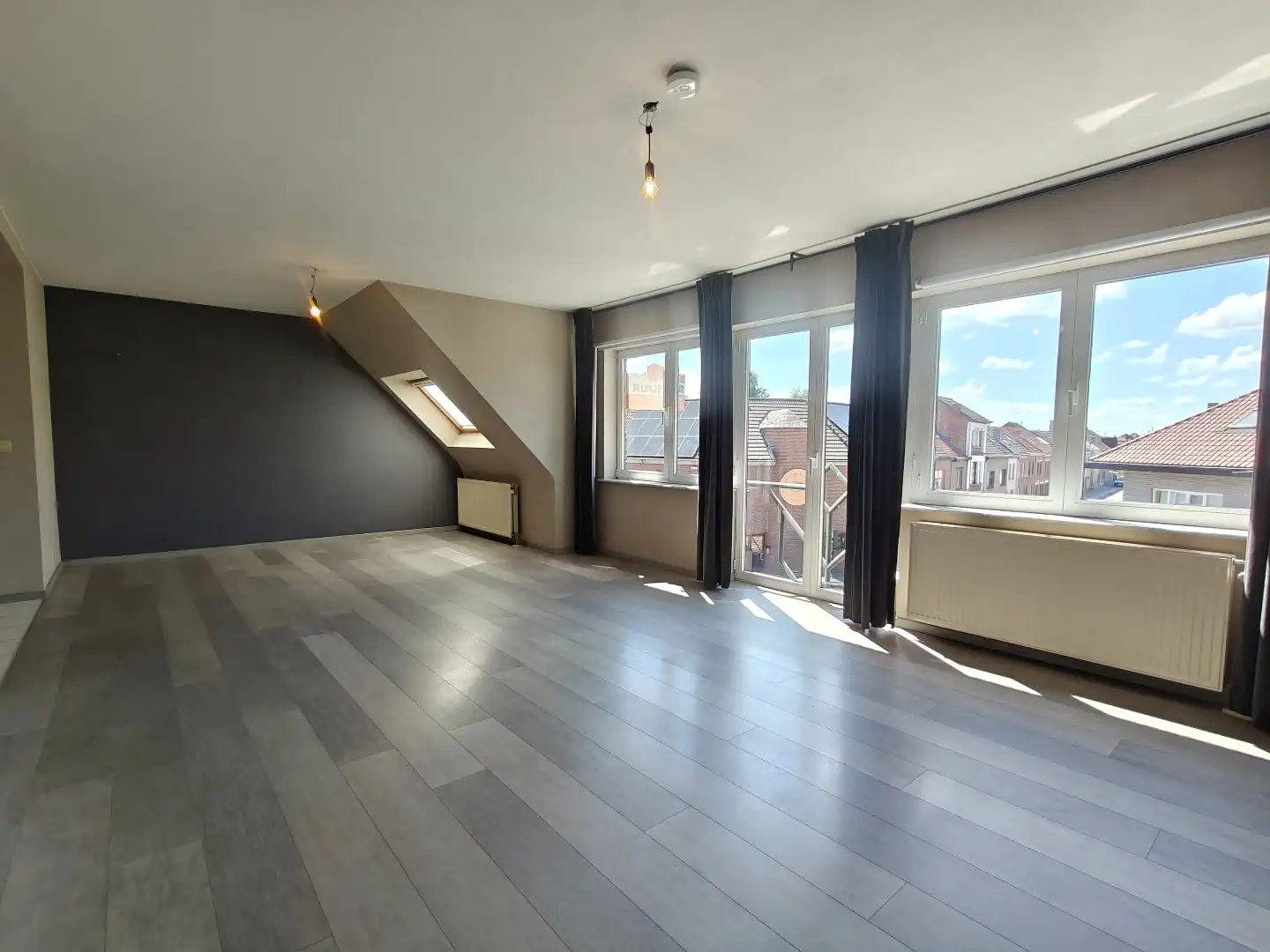Appartement met garage op de tweede verdieping te Sint-Niklaas foto 2