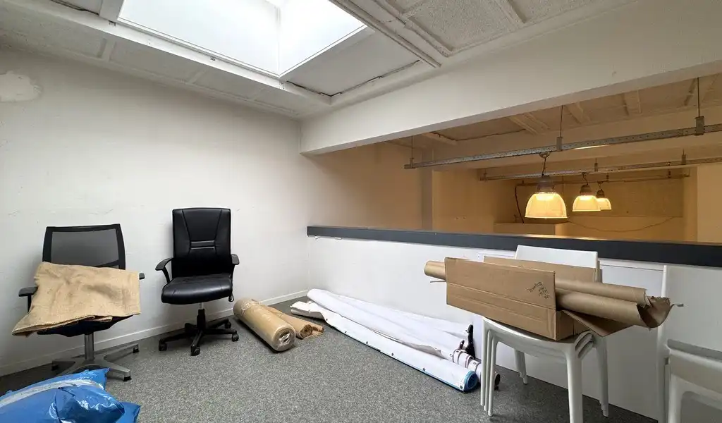 Instapklaar kantoor te huur aan luchthaven in Deurne foto 17