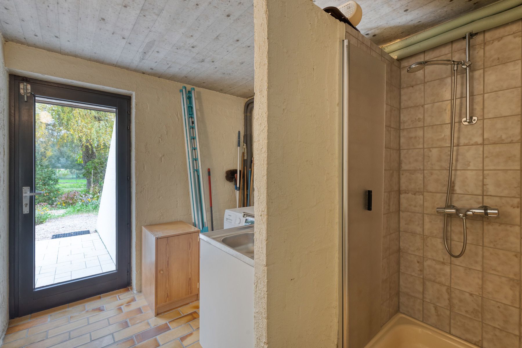 Karaktervolle villa grenzend aan het Liedekerke bos foto 24