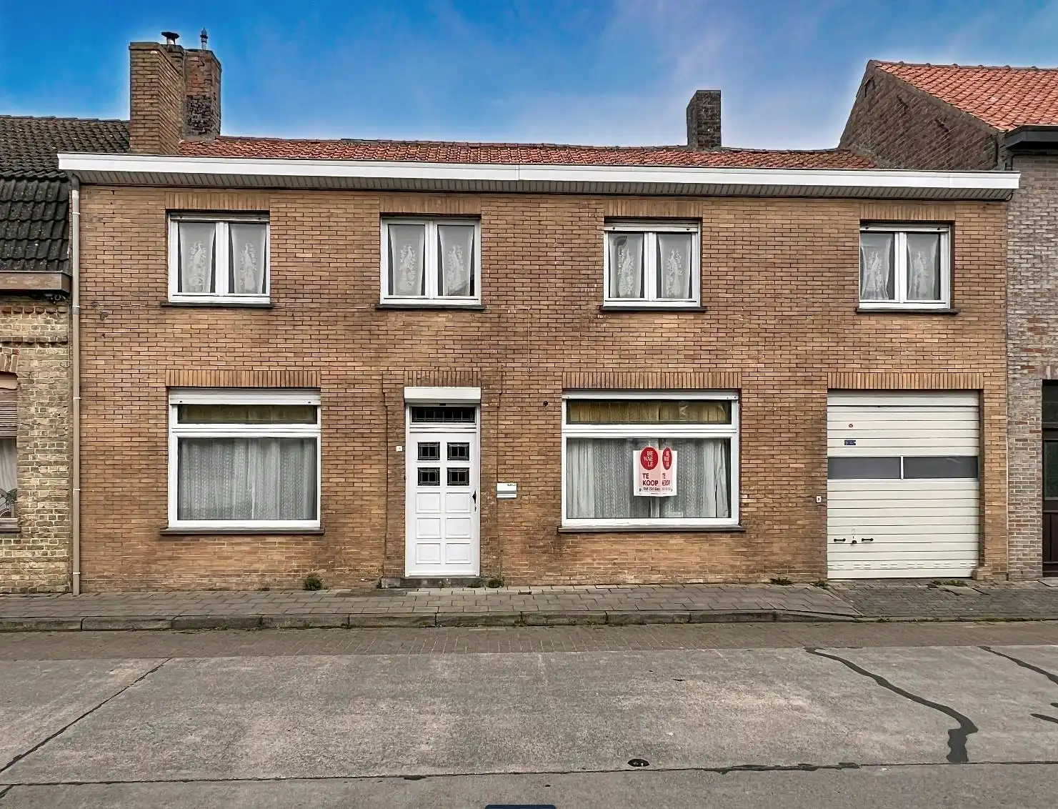 Ruime woning met tuin en garage op 380m² te Leisele. foto 26