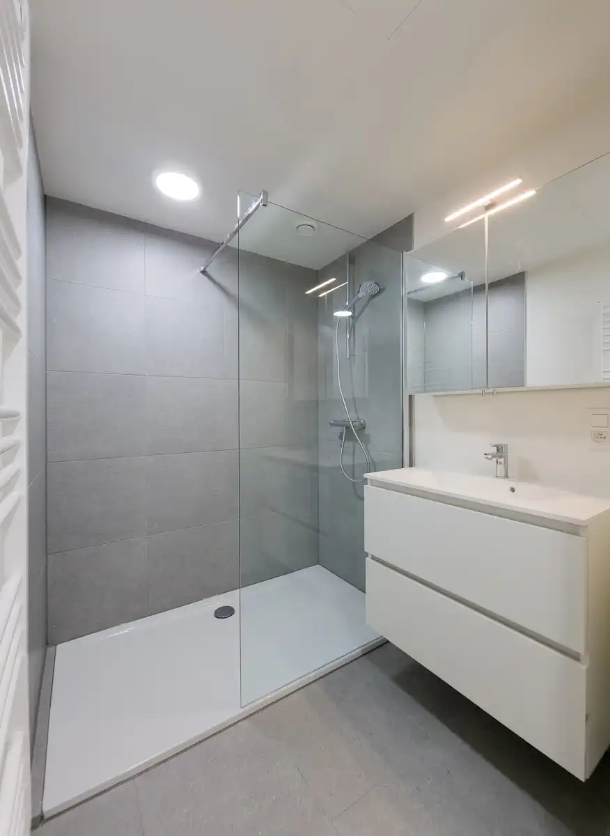 Lichtrijk nieuwbouwappartement met 2 slaapkamers en terras foto 9