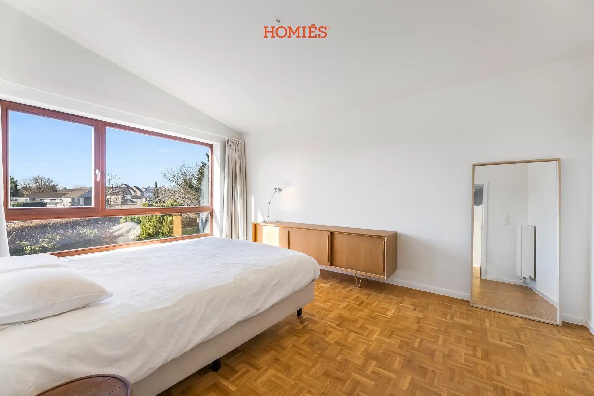 Unieke architectenwoning met veel lichtinval foto 10