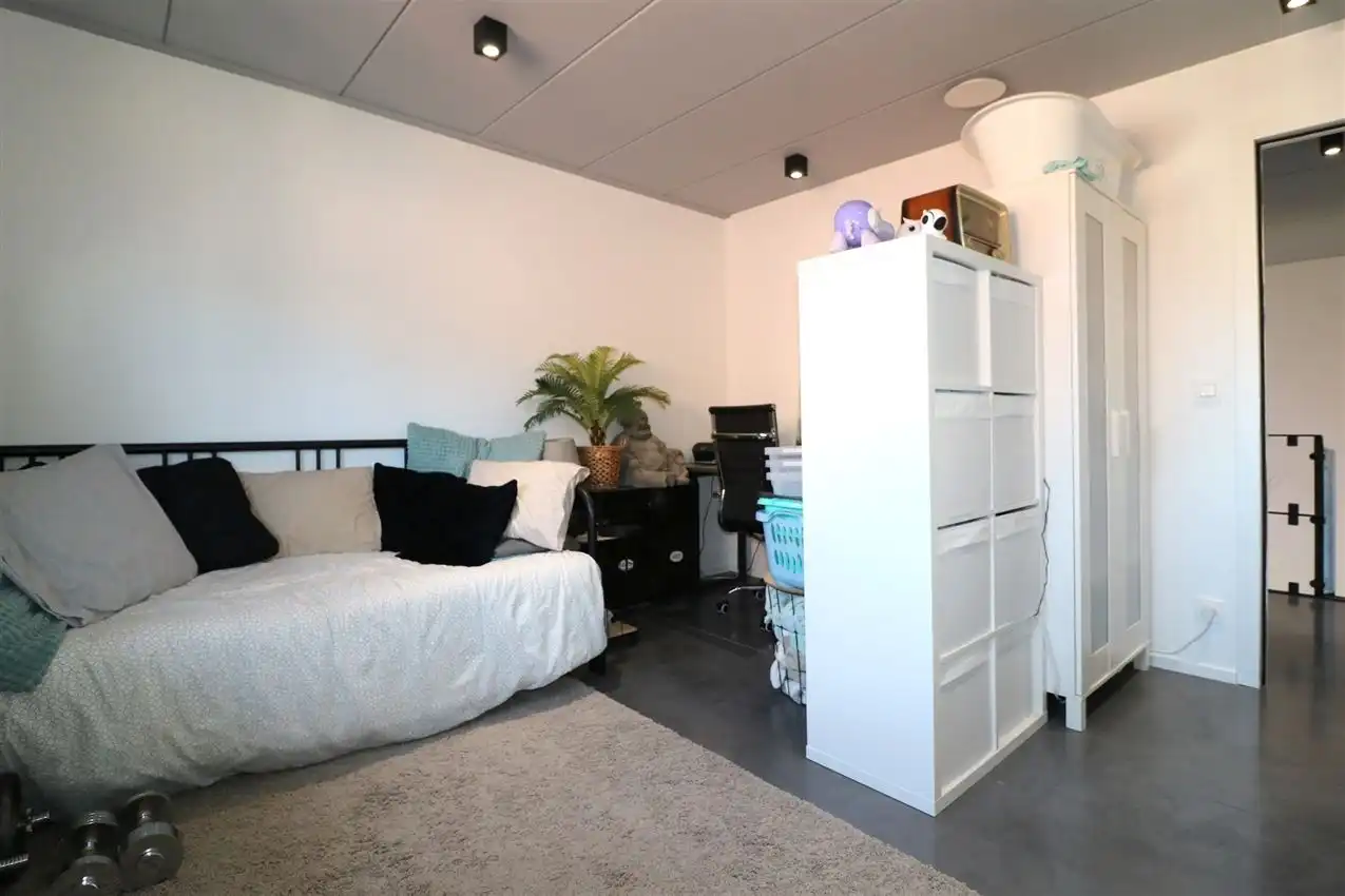 E28 | 2016/ Zonnepanelen | 3 slaapkamers | Grote tuin | Aparte garage | Nabij E314 en groen foto 57