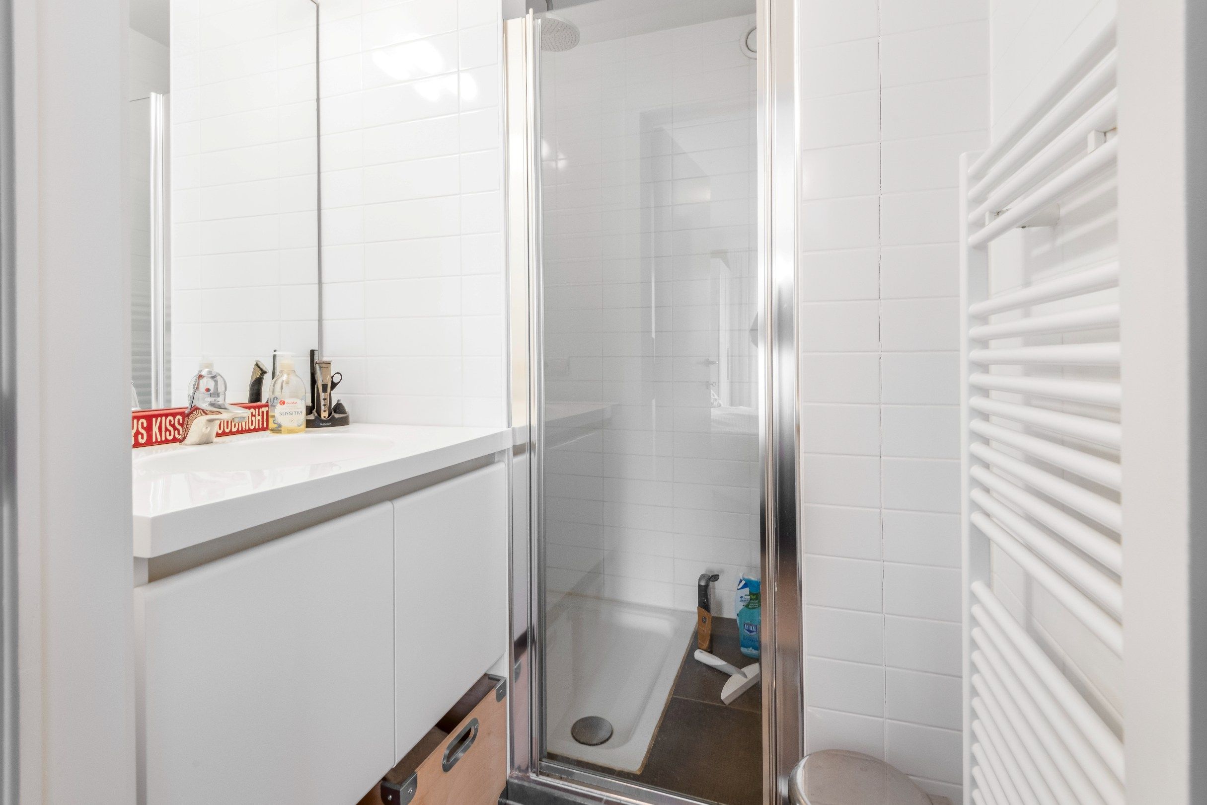 Recent en modern appartement met 2 slpk. gelegen op de belangrijkste winkelstraat van Knokke op wandelafstand van de zeedijk.  foto 13