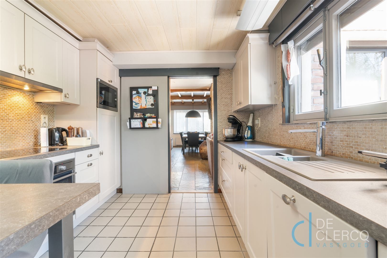 Halfopen woning te koop op goede ligging in Destelbergen!  foto 7