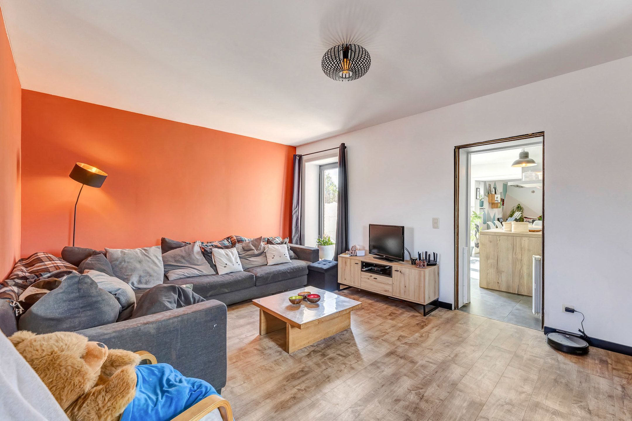 Instapklare woning met garage en ruime tuin foto 8