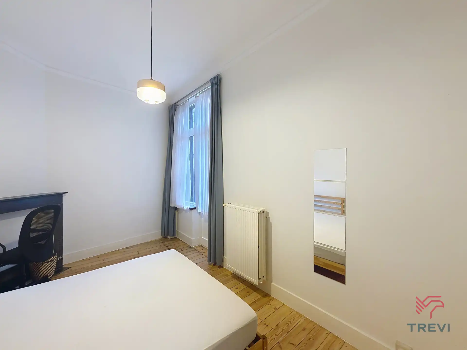 Gemeubileerd appartement met 2 slaapkamers in het centrum van Brussel!   foto 9