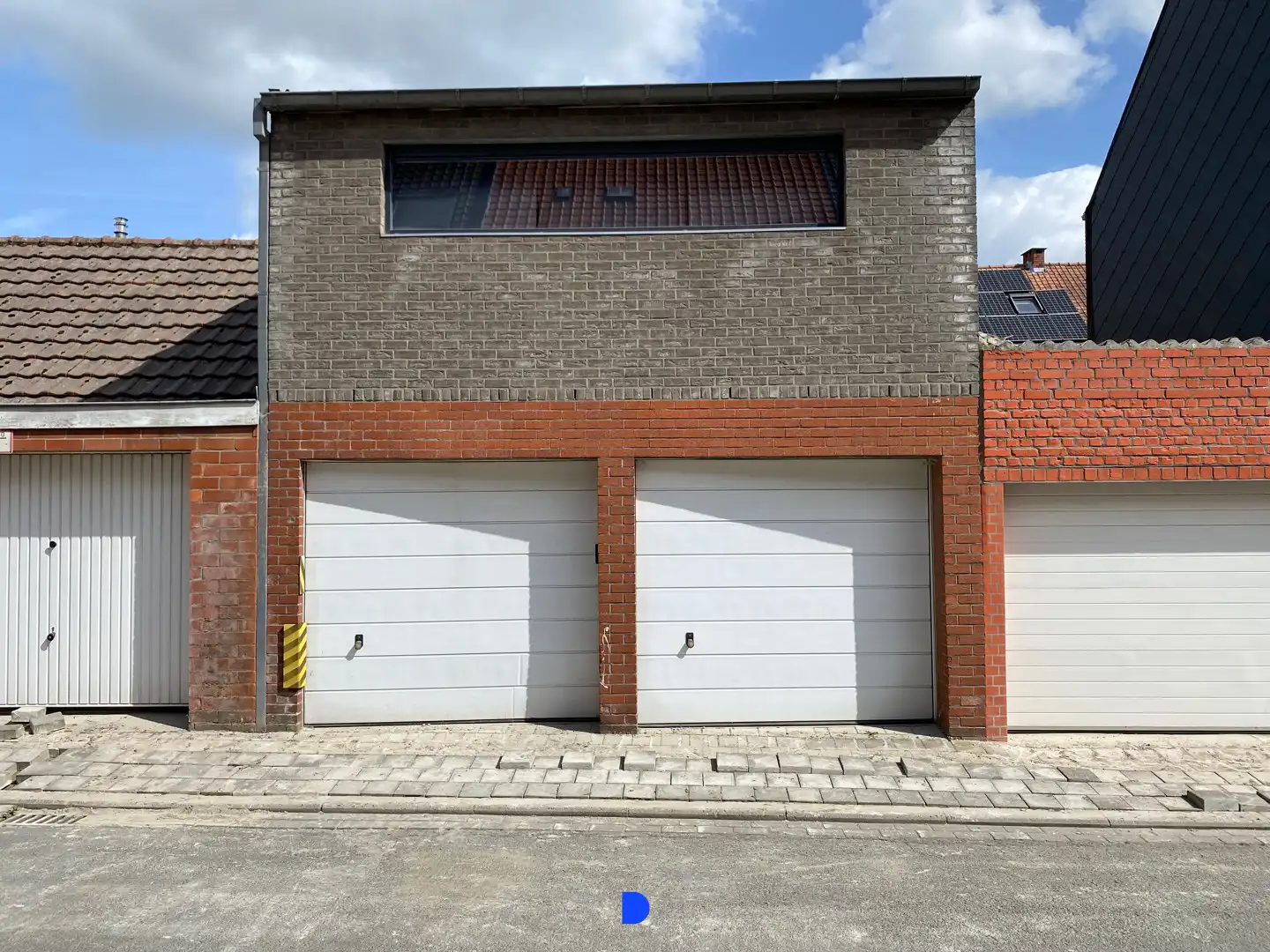 Veelzijdige rijwoning met 2 garages in het centrum van Tielt! foto 34