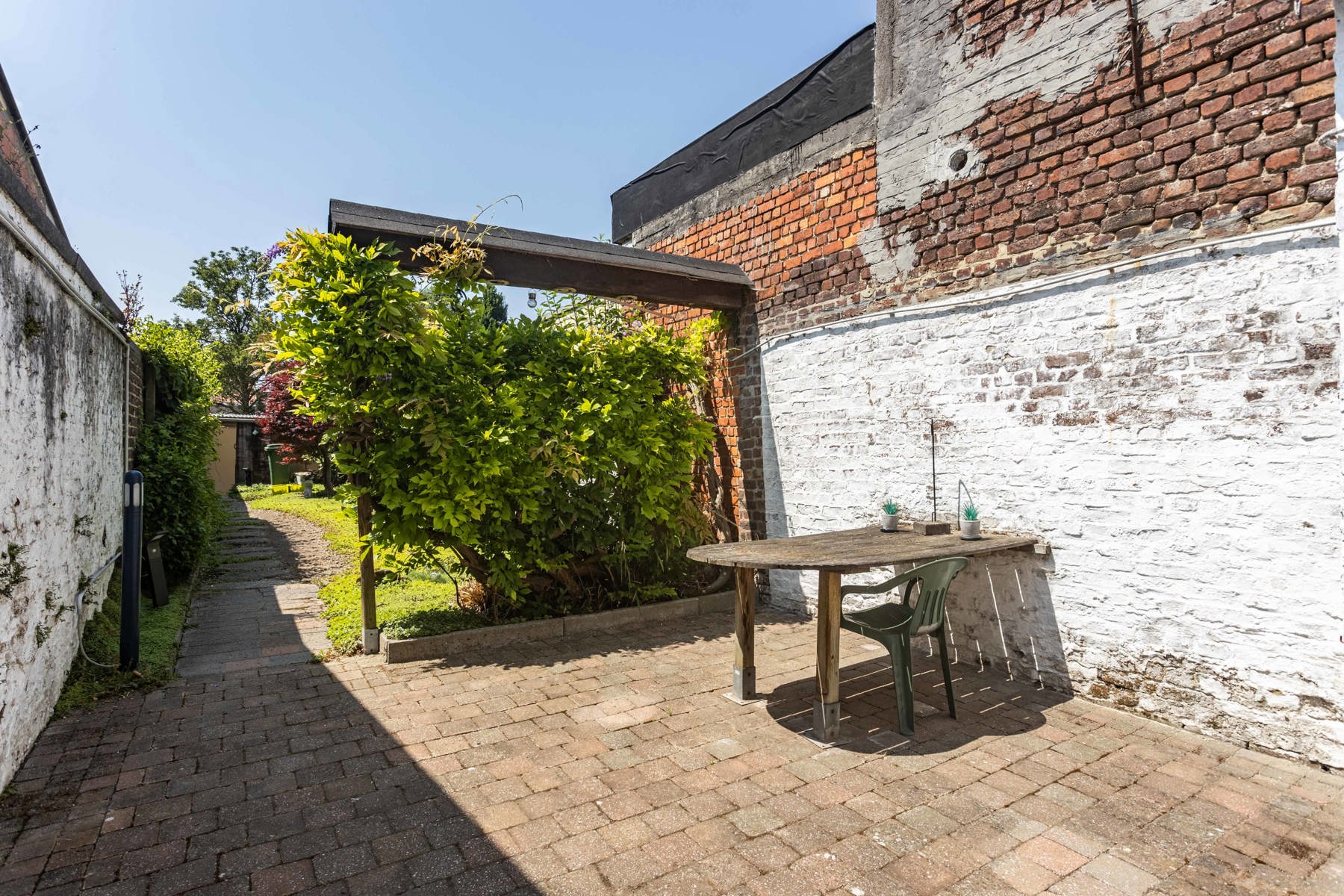 Te koop: te renoveren woning met private parkeerplaats! foto 26