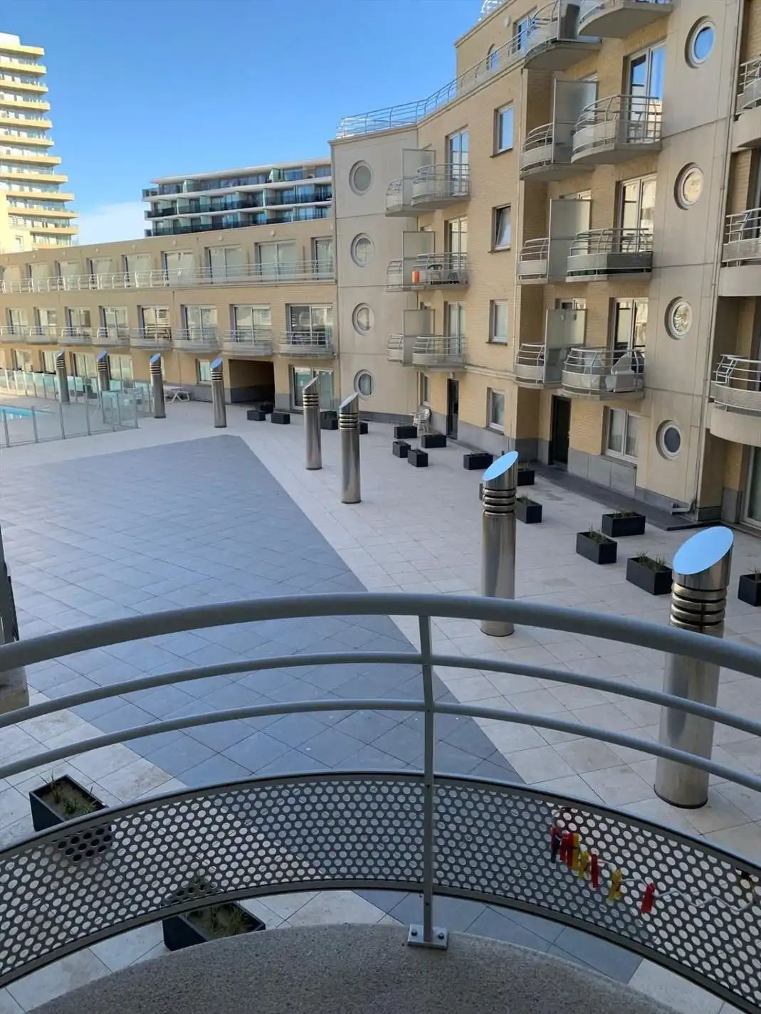 Gemeubeld appartement met twee slaapkamers - frontaal zeezicht foto 17