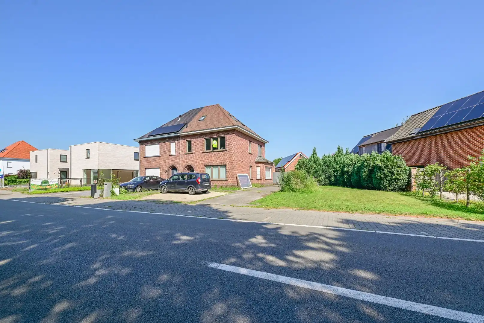 Halfopen bebouwing met 4 slaapkamers en bijgebouw op 991m2 foto 25