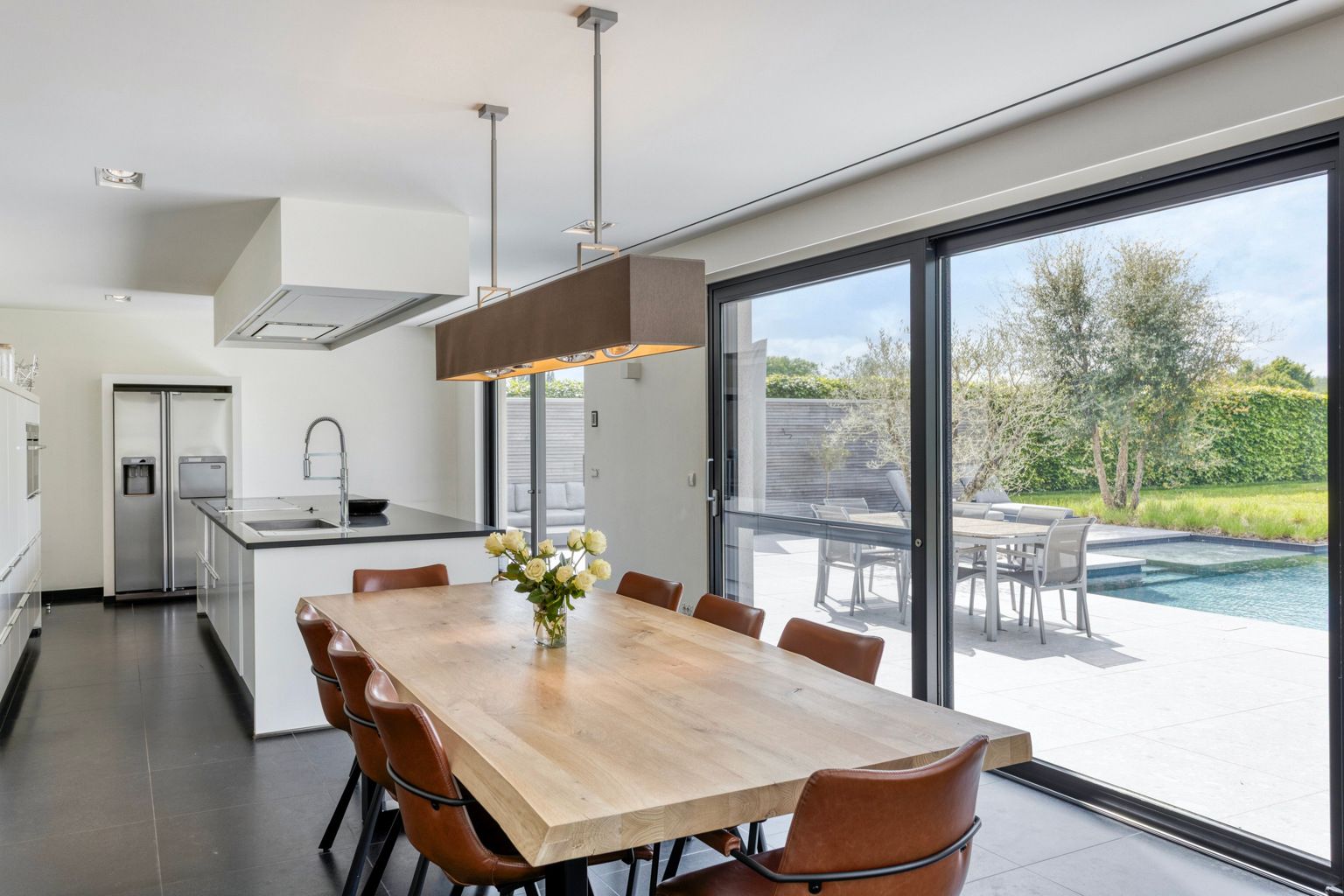 Mooie stijlvolle woning met tuin en achterliggend weiland foto 8