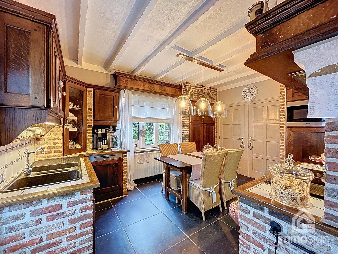Landelijk wonen in Oudsbergen, omringd door weiland met paardenstallen! foto 7