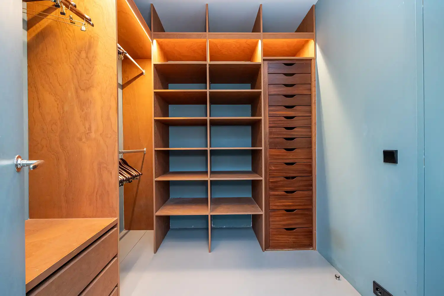 Architecturaal gerenoveerd en energiezuinig (EPC B) appartement van 215 m² met aangenaam terras op toplocatie op het Zuid foto 16