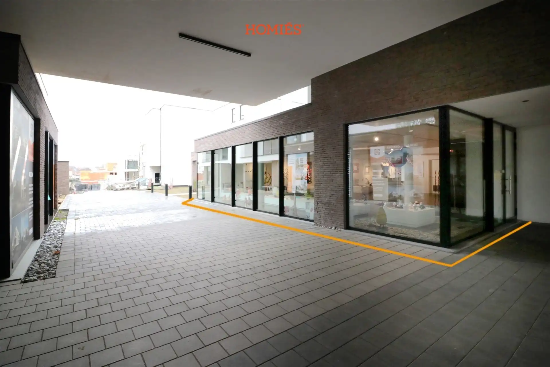 Optimaal gelegen winkel-of kantoorruimte te Scherpenheuvel foto 26