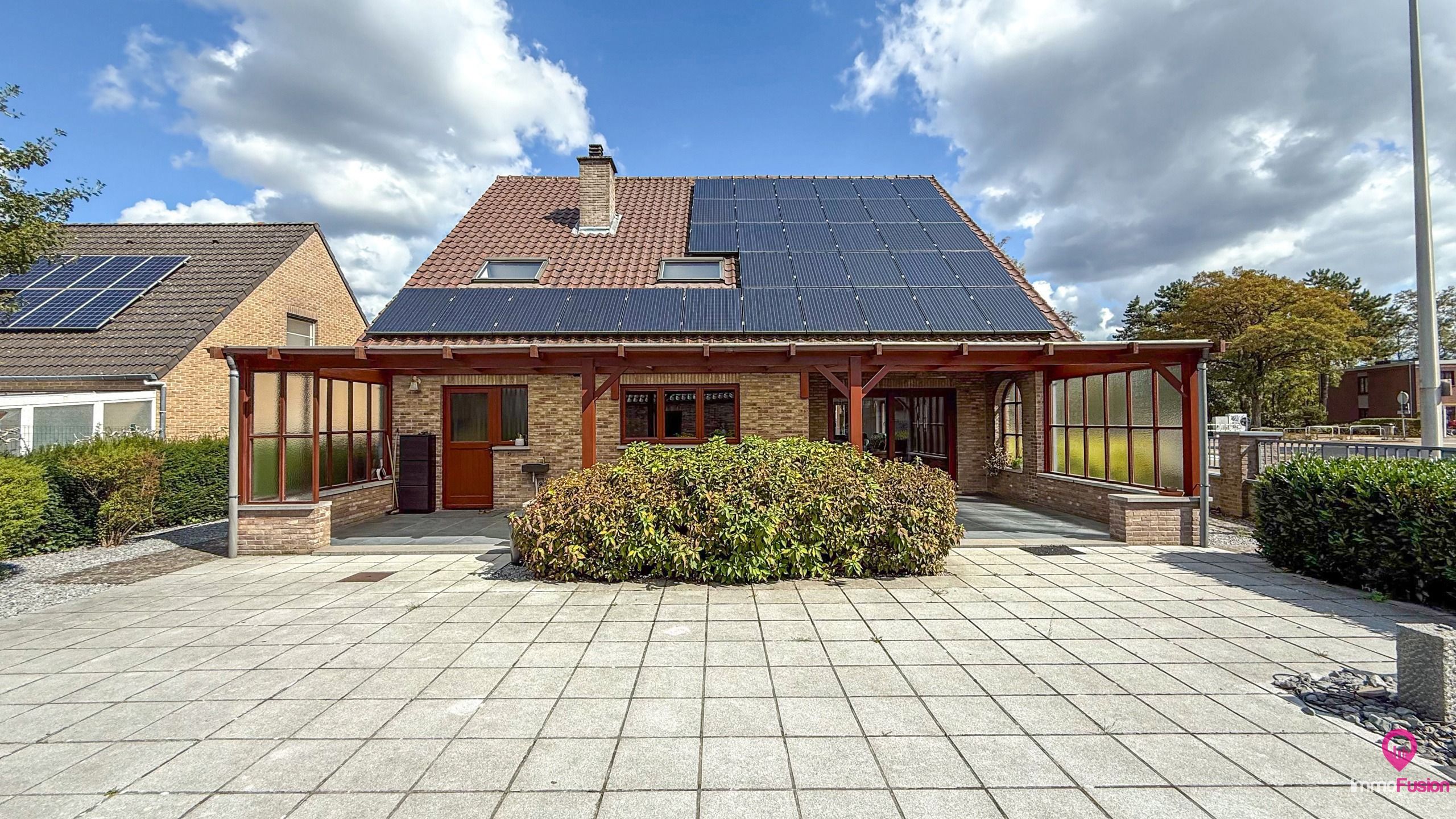 Verrassend ruime woning met 4 slaapkamers en grote tuin!  foto 43