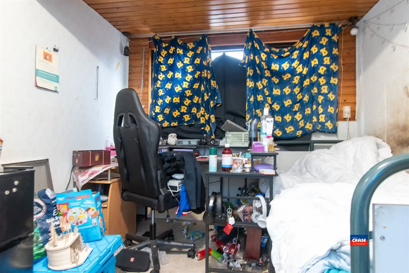 Te renoveren woning met 2 slpks en tuin  foto 9