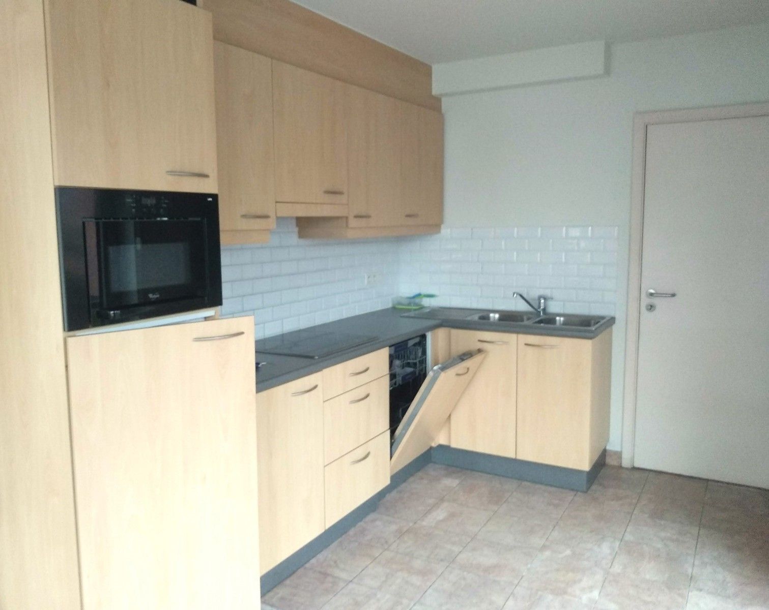 Grote 3 slaapkamer duplex met overdekt terras op topligging! foto 4