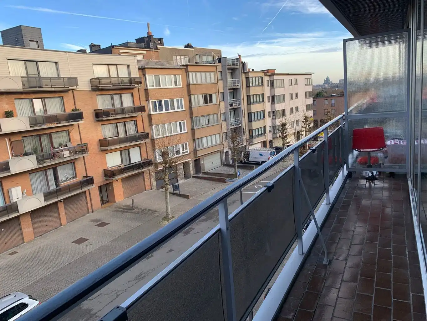 Instapklaar 2-slaapkamer appartement met 2 terrassen foto 11