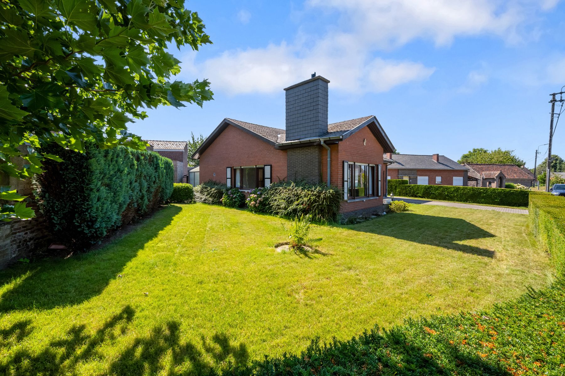 BOTTELARE: te renoveren woning met zuidwest gerichte tuin foto 2