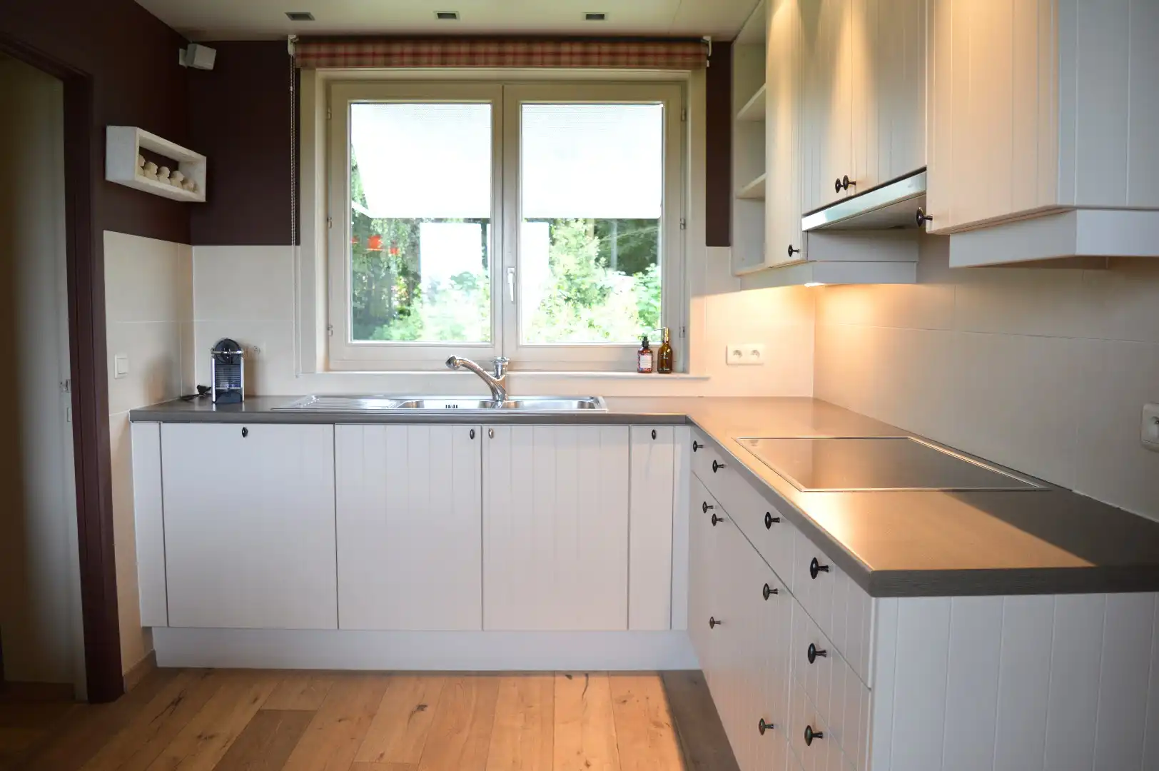 Exclusieve alleenstaande woning te koop in het idyllische en landelijke Kooigem foto 7