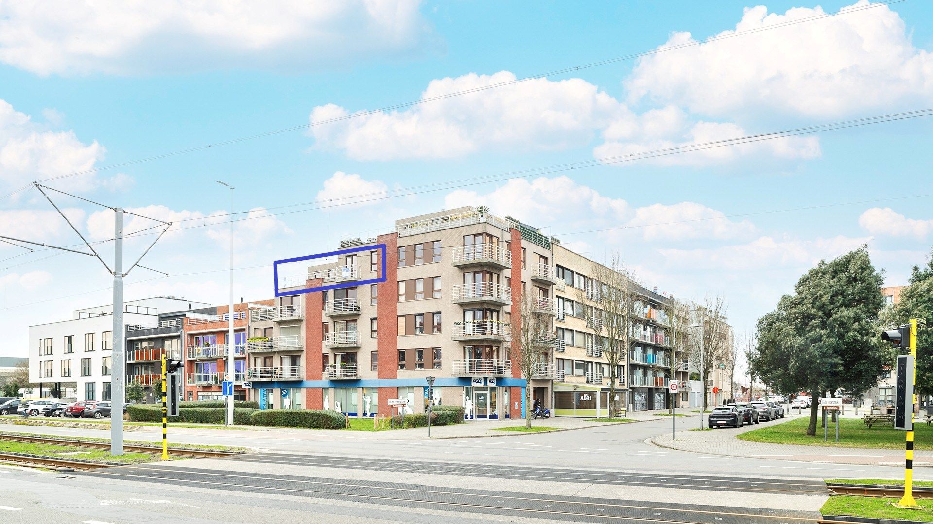 Penthouse met grote zonneterrassen te Zeebrugge foto {{pictureIndex}}