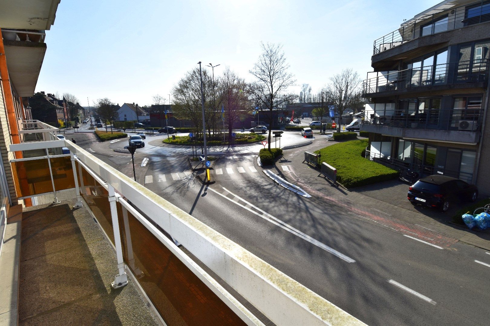 Instapklaar 2-slaapkamerappartement met terras te koop in Gullegem-centrum foto 12